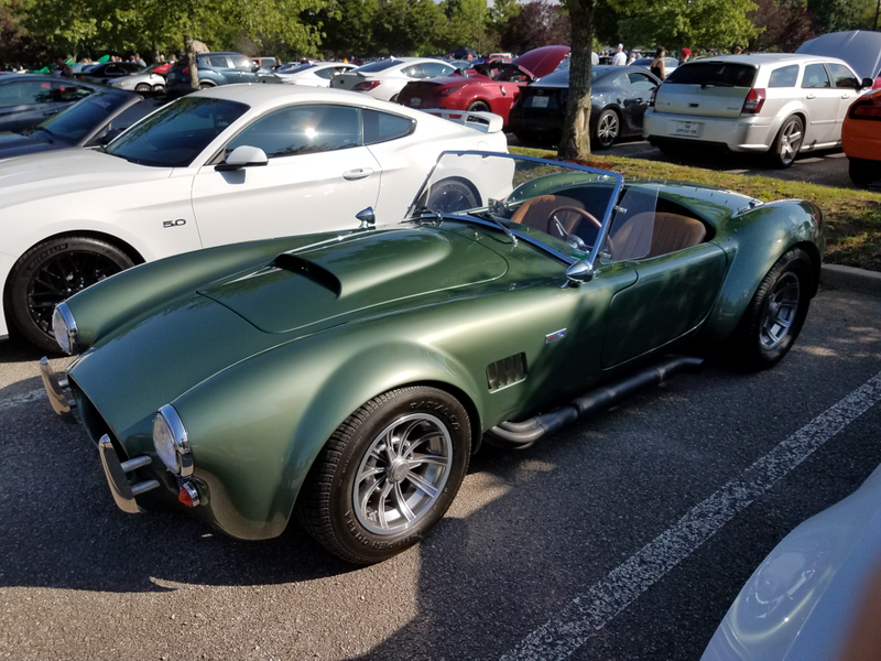 I like this green on a nice looking Cobra